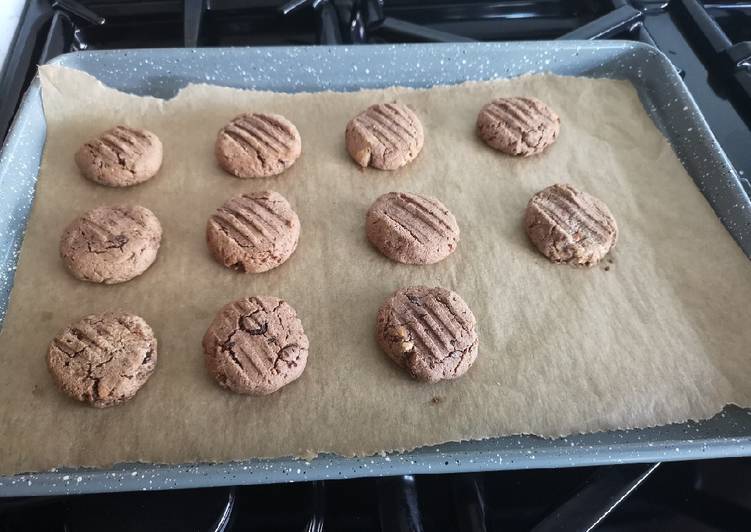 Almond butter and coconut cookies
