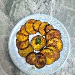 A picture of Aubergine pan fry (Baingan Tawa fry).