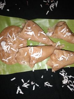 கோன் கொழுக்கட்டை (cone kolukkattai recipe in tamil) செய்முறை முக்கிய புகைப்படம்
