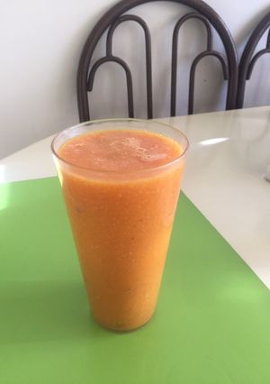 Una foto de Licuado de papaya