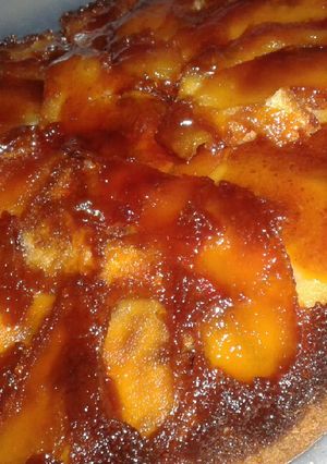 Una foto de Torta de manzana invertida