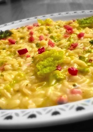 Foto di Risotto verza, fontina e speck 🥬🧀🥓