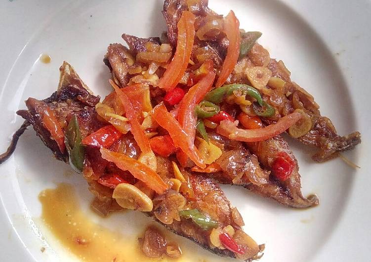 Resep Ikan pindang kecap Lezat