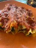 Cannelloni al sugo di pomodoro con ricotta e spinaci