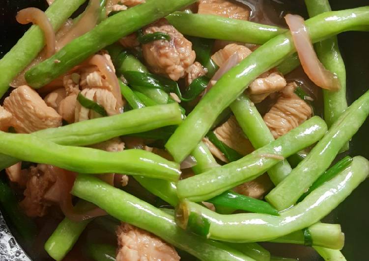 π Sayur kacang buncis dan ayam