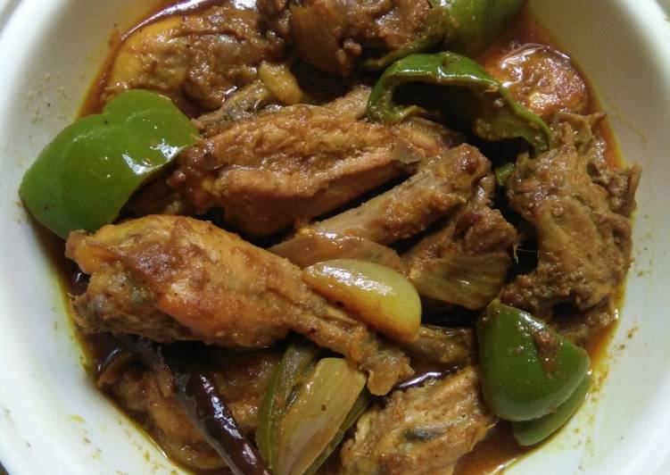 Pickle Capsicum Chicken (আচারি চিকেন)