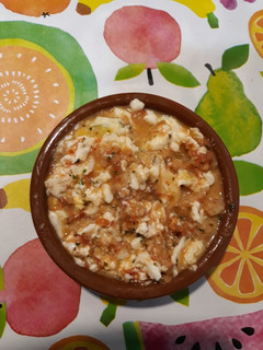Una foto de Migas rápidas de huevo con tomate