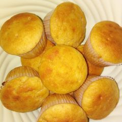 A picture of Lemon cupcakes.