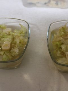 Una foto de Ensalada de escarola con ajitos fritos