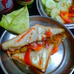 वेजी मेयो पैटीज सैंडविच (veggie mayo pattice sandwich recipe in Hindi)-レシピのメイン写真