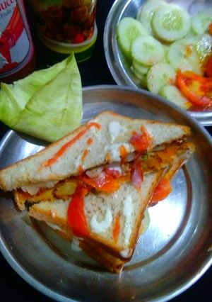 वेजी मेयो पैटीज सैंडविच (veggie mayo pattice sandwich recipe in Hindi) रेसिपी मुख्य फोटो
