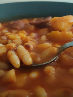 Una foto de Habichuelas con chorizo y patata