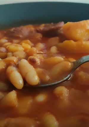 Una foto de Habichuelas con chorizo y patata
