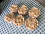 Crèmes douceur à la vanille et cacahuètes