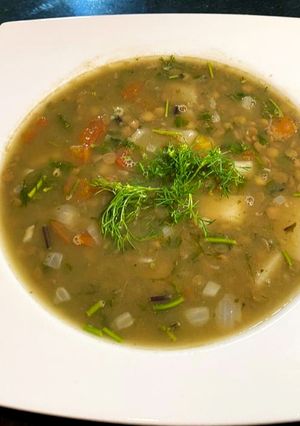 Una foto de Sopa de lenteja 😉👩‍🍳