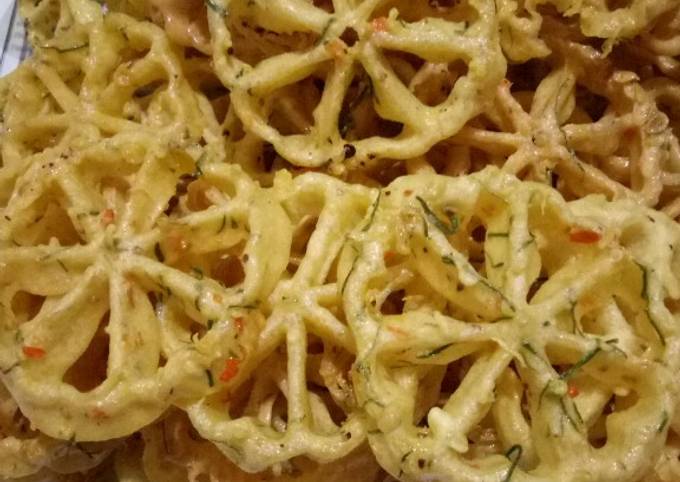 Cara Memasak Kembang goyang ala momsrisya Praktis