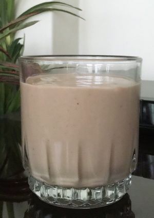 Una foto de Batido fit de avena y plátano