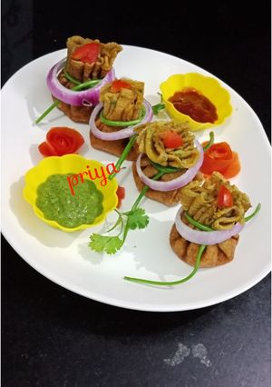 A picture of Moong Paneer Potli.