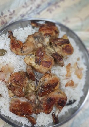 صورة لوصفة الدجاج المقلى المشوي مع ارز المندي