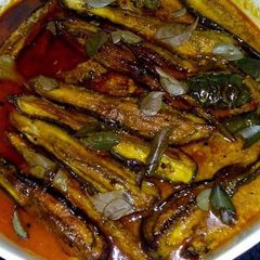 A picture of Sweet and Sour Brinjals.