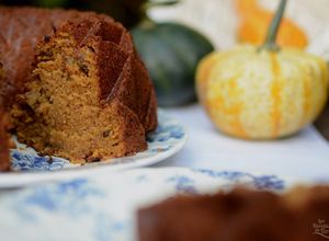 Foto principal de Bundt cake de calabaza y plátano macho maduro