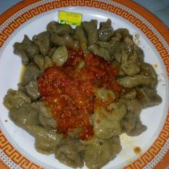 A picture of Danwake/beans dumpling.