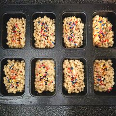 A picture of Sprinkle Marshmallow Krispy Treats.