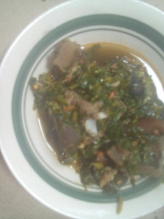 A picture of Vegetable sauce with pomo.