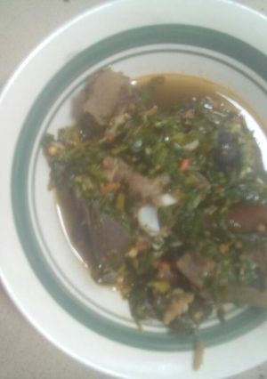 A picture of Vegetable sauce with pomo.