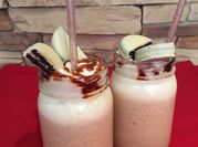 Una foto de frappe de chocolate
