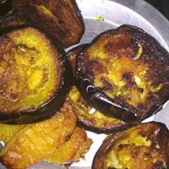 A picture of Begun bhaja.