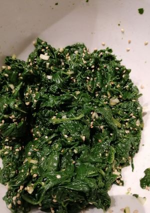 Une photo de Salade 🥗 d'épinards façon Coréenne