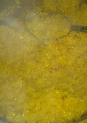 Una foto de Arroz amarillo