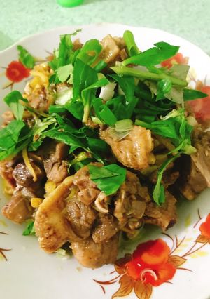 Hình của món Vịt kho gừng sả.