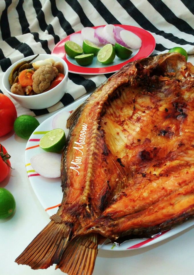 عکسی از دستور ماهی کبابی با عطر سیر و لیمو