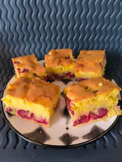 Meggyes piskóta 😍😍 recept fotója