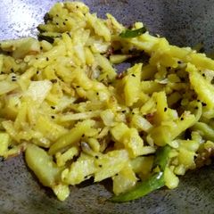 A picture of Aloo bhaja.
