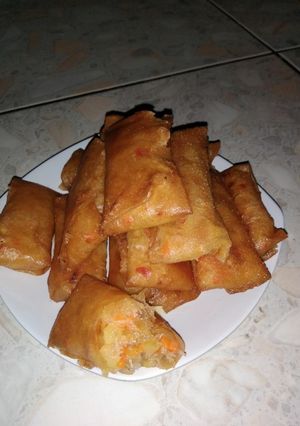 Foto resep Risol isi (bihun jagung,kentang,& wortel)