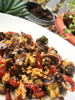 Una foto de Revuelto de verduras con Soja y sésamo