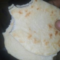A picture of Roti(Indian bread).