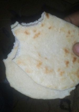 A picture of Roti(Indian bread).