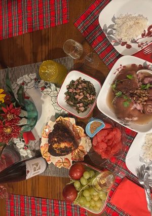 Hình của món Best ham hocks (Giò heo hầm).