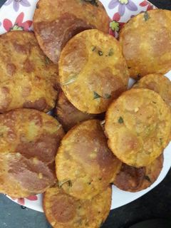 આલુપુરી રેસીપી મુખ્ય ફોટો