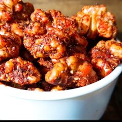 A picture of Tea snack spicy walnuts.