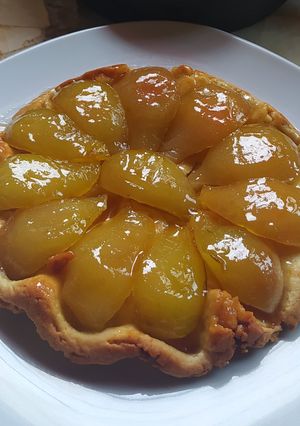 Una foto de Tarta Tatin De Peras En Sartén Y Horno  Eléctrico