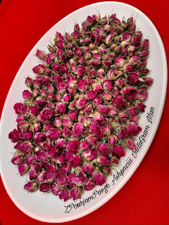 عکسی از دستور نحوه ی خشک کردن گل سرخ (گل محمدی)