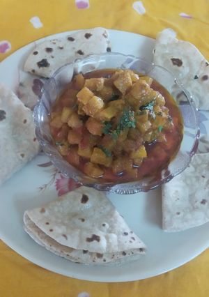 દૂધી બટાકા નું શાક રેસીપી મુખ્ય ફોટો