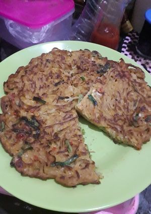 Foto resep Omelet Mie