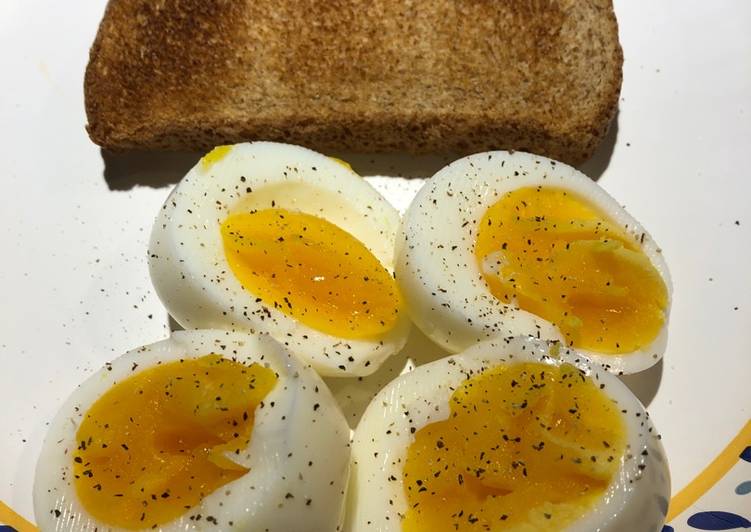Recipe of Yummy Soft Boiled Eggs 🥚