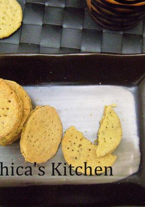 A picture of Kids Lunch Box Meal - Baked Mathri.